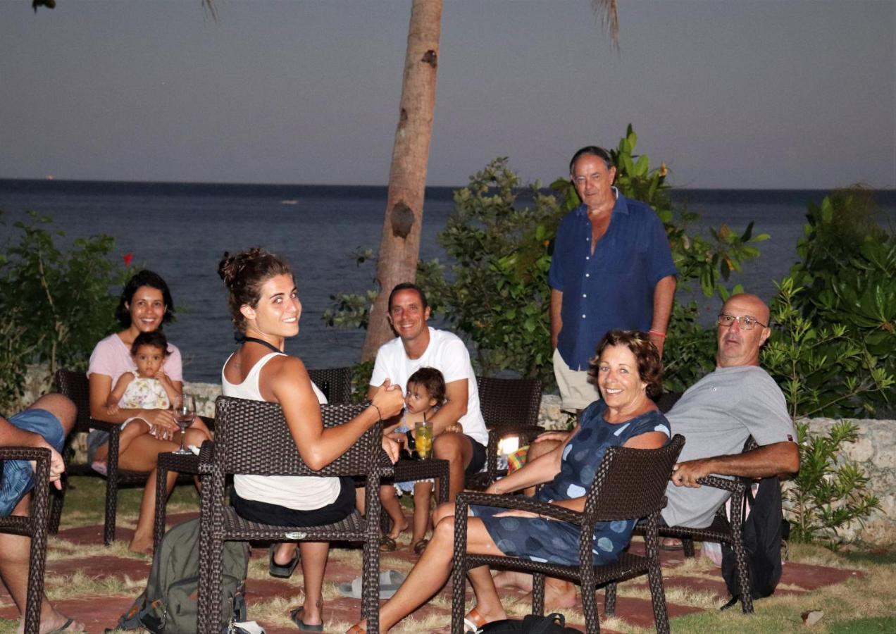 Island View Beachfront Resort Anda  Luaran gambar